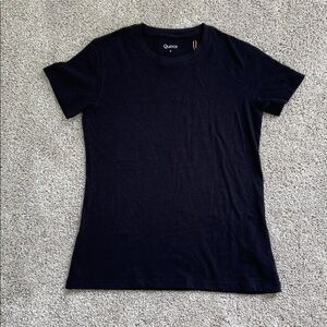 Quince • 100% Organic Cotton Slub Crewneck Tee Black